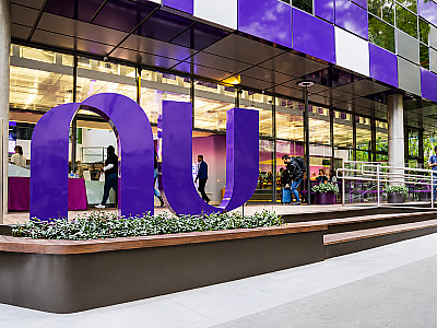 O Nubank se destaca por ter uma das maiores equipes de profissionais especializados em IA