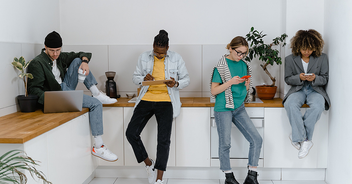 Do LinkedIn ao TikTok: como a Geração Z está mudando a forma de buscar emprego