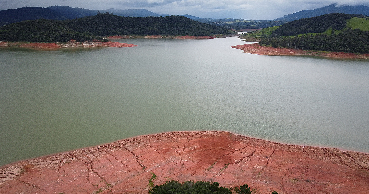 Governo de SP pede economia de água durante estiagem