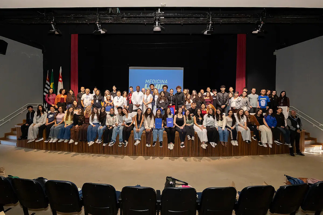 Workshop na Unip Alphaville aproxima mais de 70 estudantes da rotina e da prática da Medicina