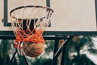 Barueri conta com cinco quadras de streetball 24h, uma delas em Alphaville