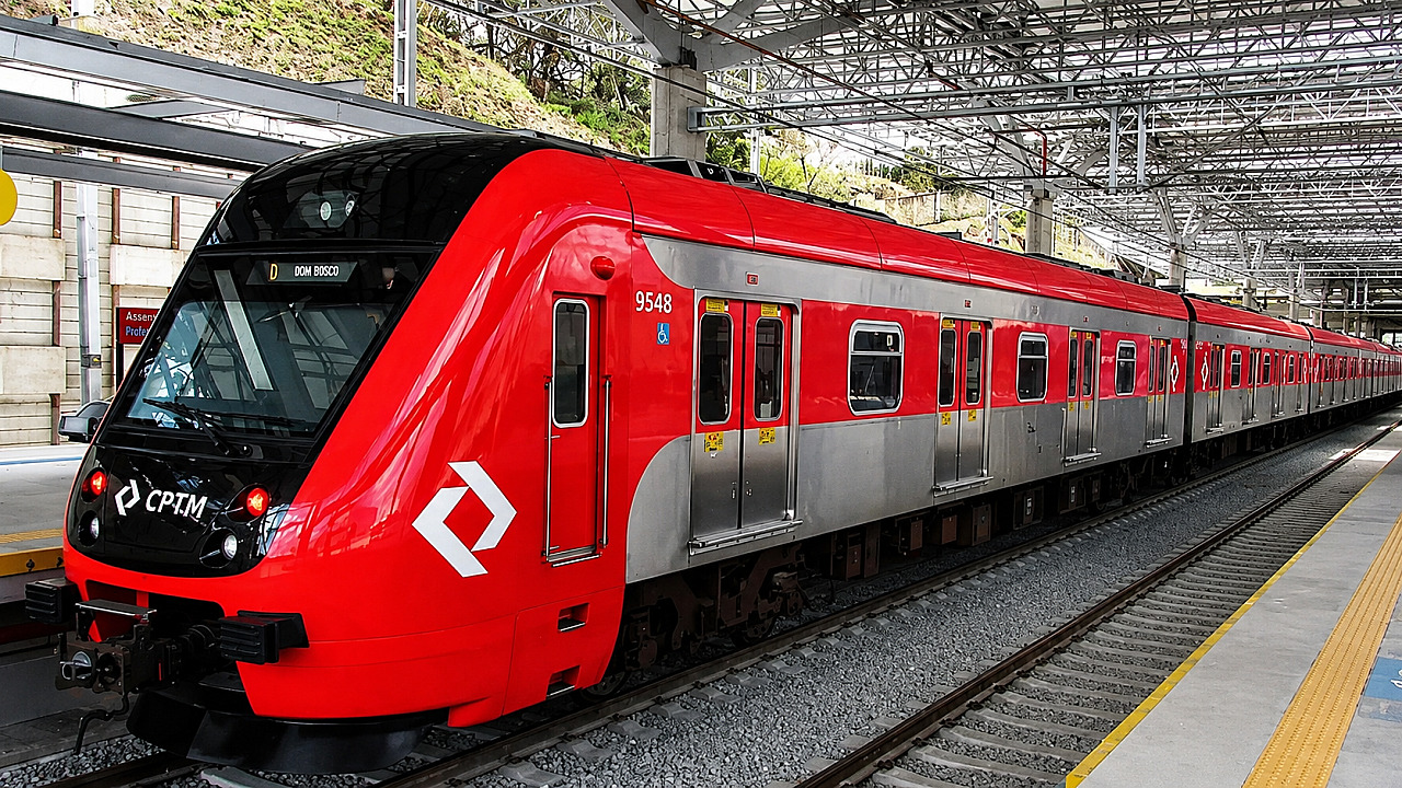 Greve da CPTM chega ao fim e circulação das linhas é retomada