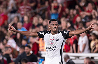Corinthians avança na negociação para vender André ao Nottingham Forest