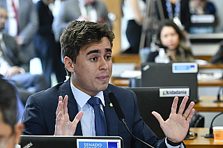 Em áudio, Nikolas Ferreira chama Vorcaro de ‘lindão’ e cobra liberação de ativo, diz site