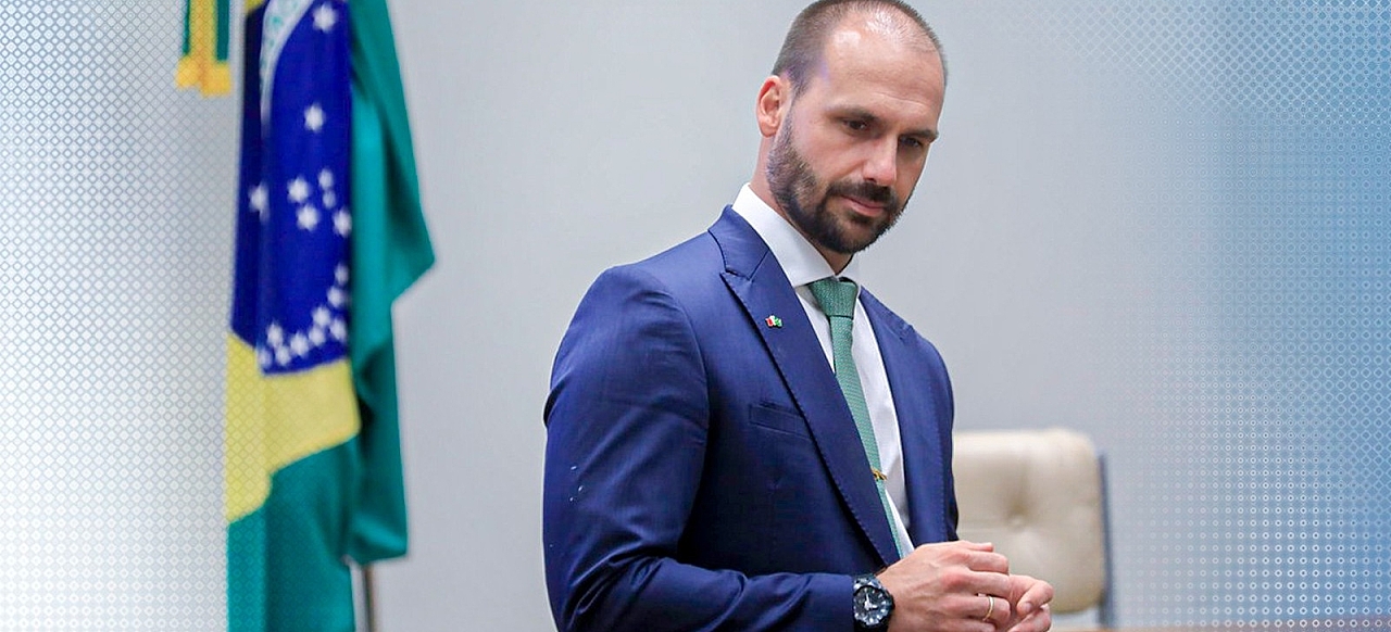 Ministério da Justiça demite Eduardo Bolsonaro da Polícia Federal por abandono de cargo