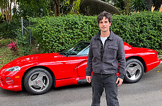 Fiuk anuncia venda de Dodge Viper 1993 em meio a crise financeira