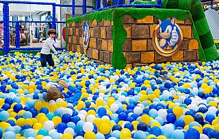 Shopping Tamboré tem parque do Sonic e tributo a Elton John na programação