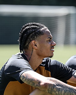São Paulo treina com retornos de Newton e Victor Sá