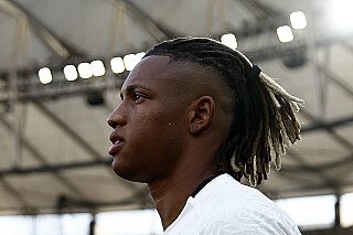 Palmeiras encara Botafogo e reencontra Danilo