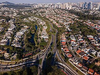 Como nasceu o bairro de Alphaville: a história por trás do projeto inovador