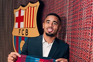 Barcelona oficializa contratação de Gabriel Jesus