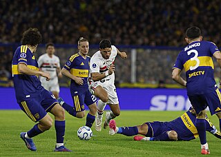 São Paulo encara o Boca no Morumbi sem Calleri por suspensão