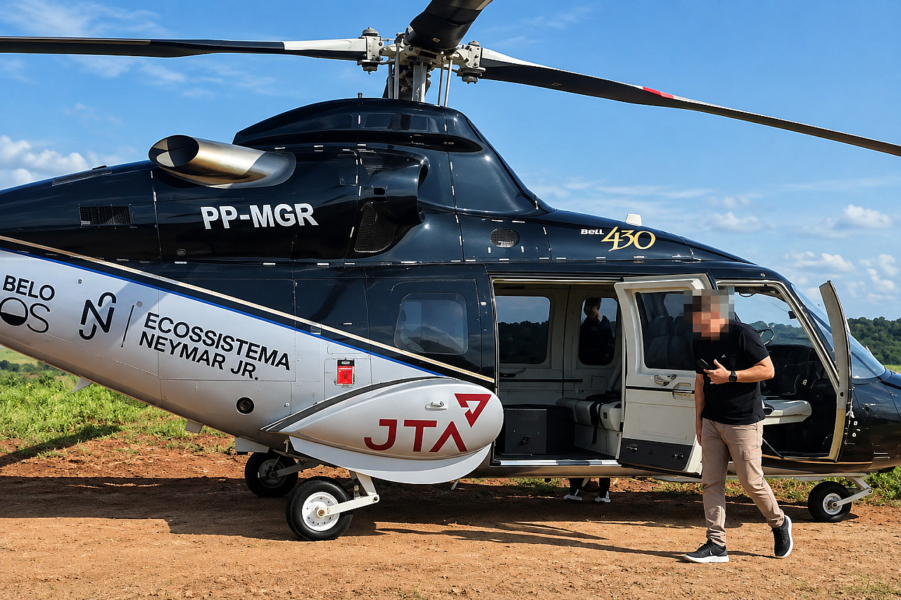 Helicóptero que levava cantor Rick voava em espaço aéreo não controlado, diz FAB