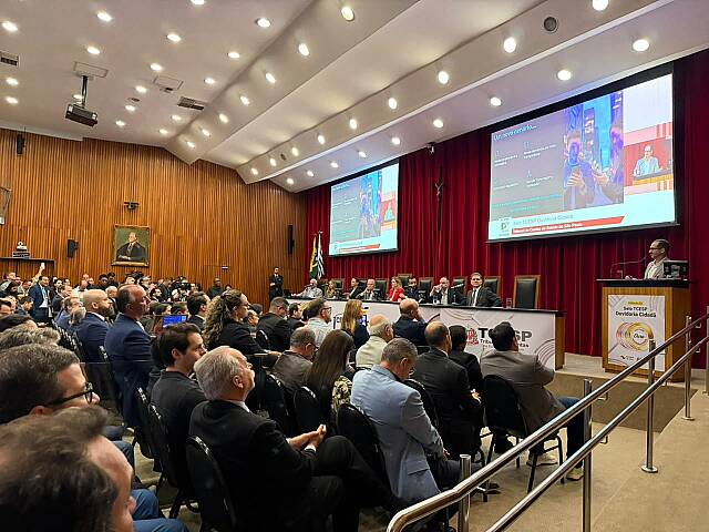 Barueri está entre as 13 cidades de SP premiadas por boas práticas em ouvidoria
