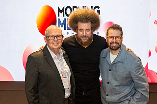 Revista Efe apresenta projetos para 2027 em morning meeting, com palestra de Hugo Rodrigues