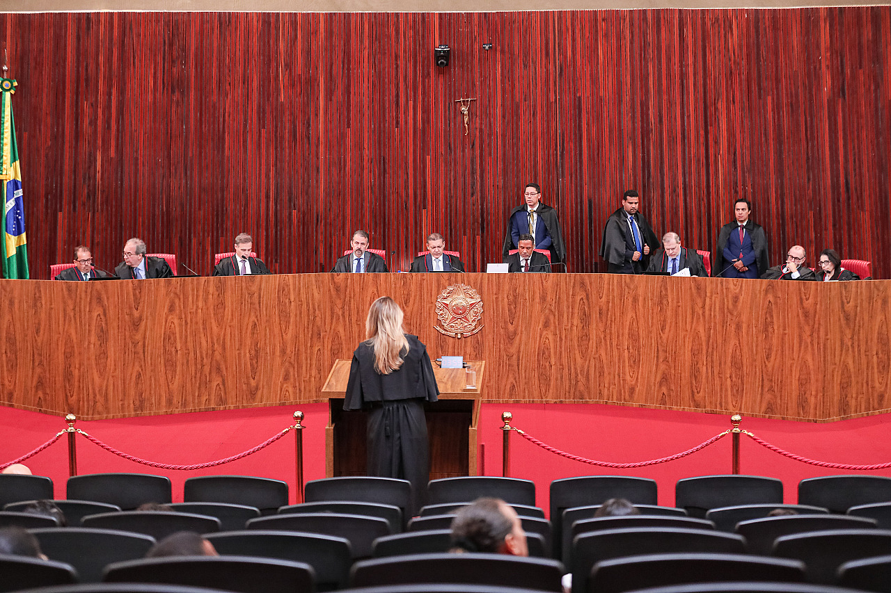 Lula protocola no TSE autorização para quebra de sigilos seu e de familiares