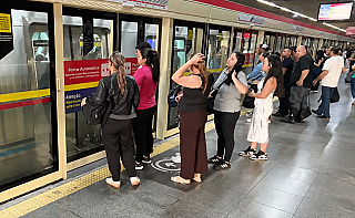 Linhas 1-Azul e 5-Lilás do metrô de SP amanhecem com falhas na manhã desta sexta-feira
