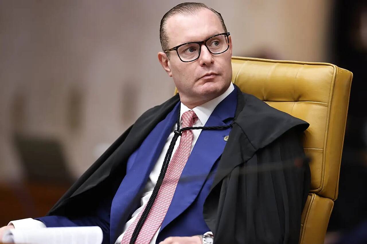 Ministro do STF determina prorrogação da votação até as 19h em todo o Brasil