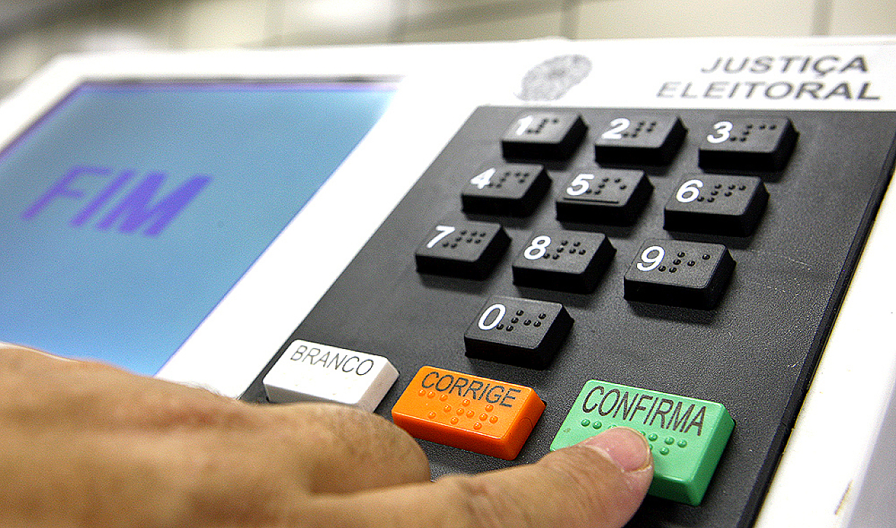 TSE orienta eleitores a conferir local de votação antes do segundo turno