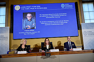 Nobel de Física: Francis Halzen é premiado por avanços no estudo de neutrinos e do IceCube